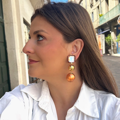 Boucles Sumac Bronze Francine Bramli Paris avec cabochon facetté rose poudré, perle dorée et sphère bronze métallisée