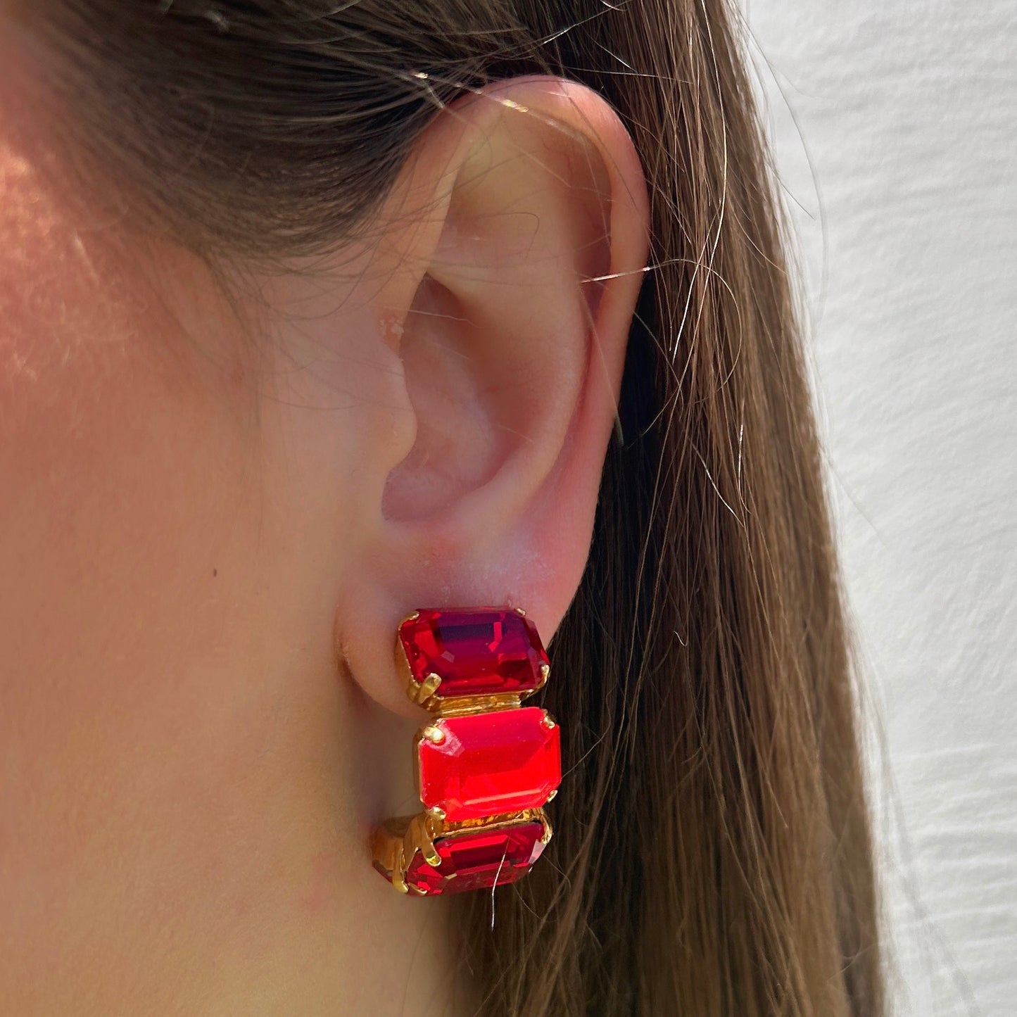 Boucles strass rouge cerise bijou élégant