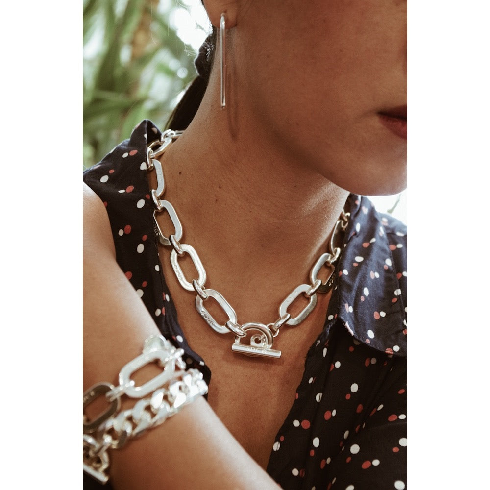bracelet-922-ovale-plat-secret-de-cuir