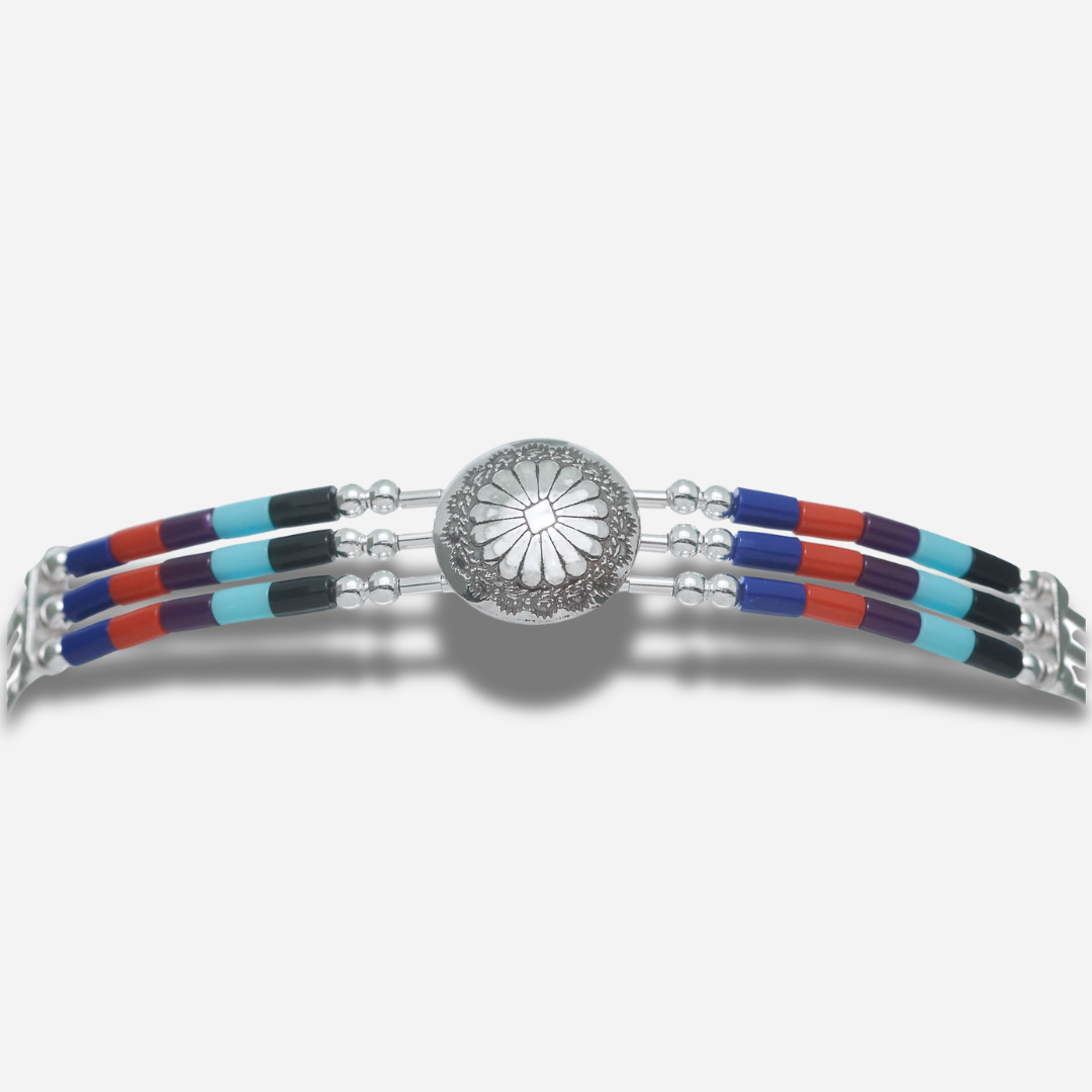 Bracelet Concho Trois Rangs Multipierres B336 Harpo avec concho florale en argent massif et perles Heishi multicolores fabriqué à la main aux États-Unis.