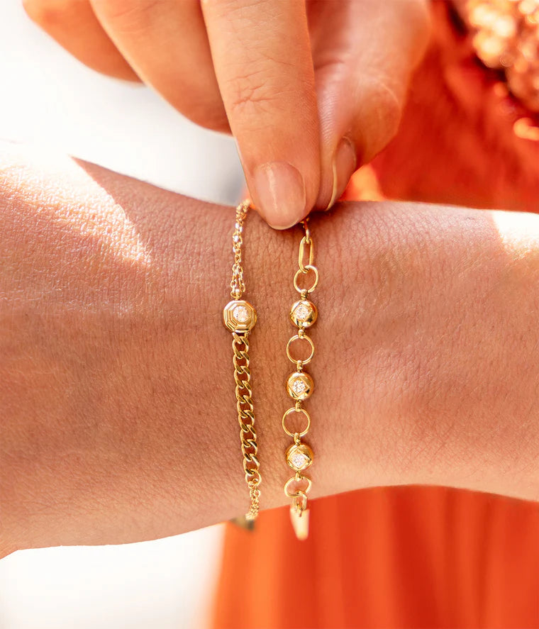 Bracelet Enia ZAG en acier inoxydable doré avec cristaux sertis