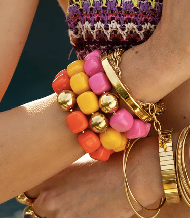 Bracelet Laios ZAG en grosses perles de résine colorée avec perle dorée