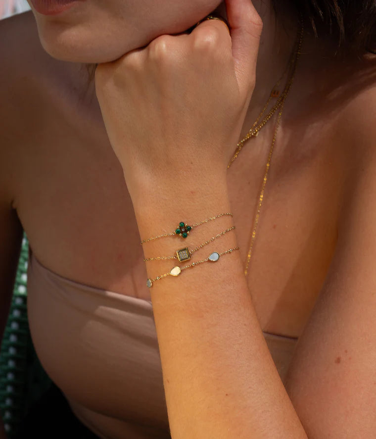 Bracelet Mint ZAG en acier doré avec fleur en malachite naturelle