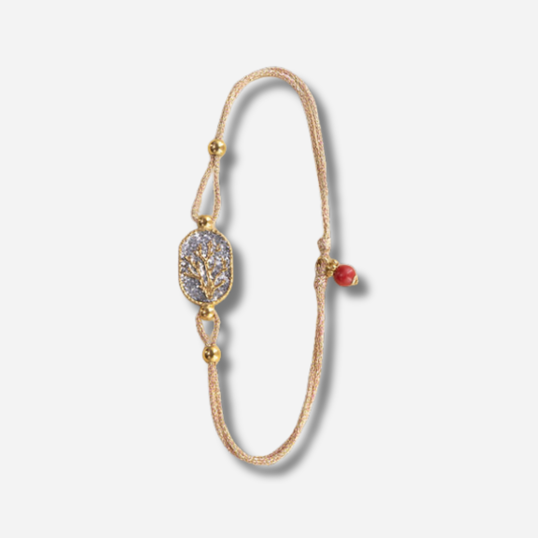Bracelet Nonza Corail Argenté Amadrina sur cordon réglable avec corail doré, pavage de paillettes argentées et perle de corail naturelle