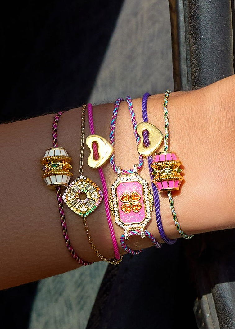 Bracelet Pink Corazon Mya Bay porté en accumulation