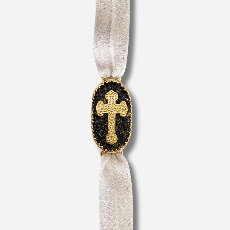 Bracelet Saleccia Croix Noir Amadrina Corse avec médaillon noir pailleté et croix dorée

