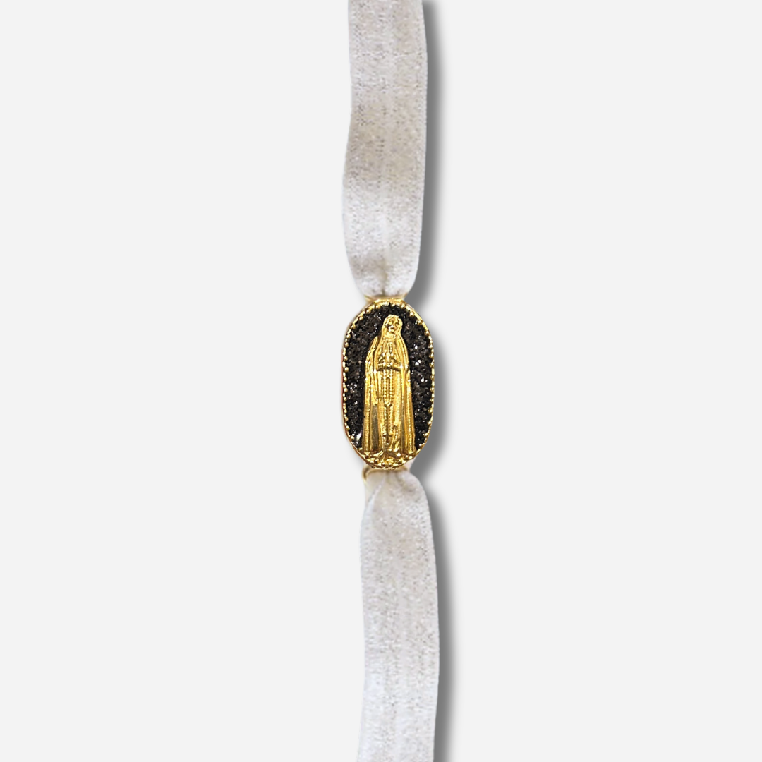 Bracelet Saleccia Madone Noir Amadrina Corse avec médaillon noir pailleté et Madone dorée
