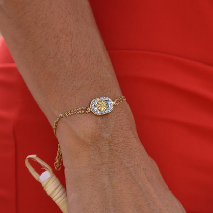 Bracelet Santa Giulia Trèfle Argent Amadrina Corse avec trèfle doré, paillettes argentées et double chaîne

