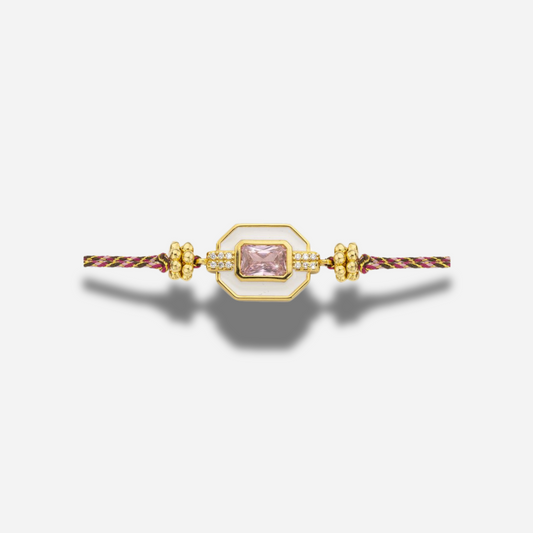 Bracelet White Art Deco Mya Bay doré sur cordon avec motif géométrique blanc et cristal