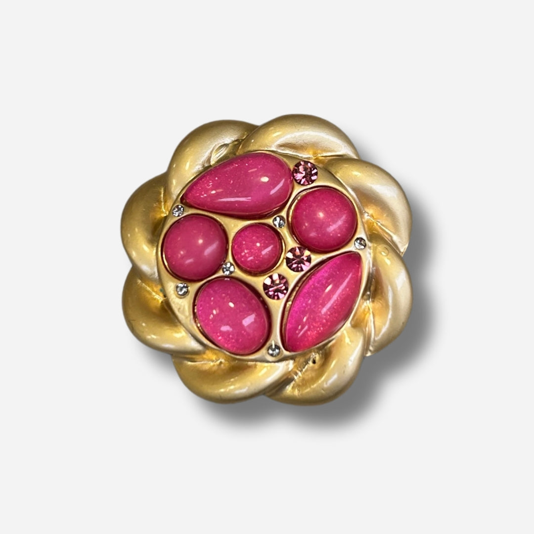 Broche bijou femme bouton rose à cabochons sur monture dorée
