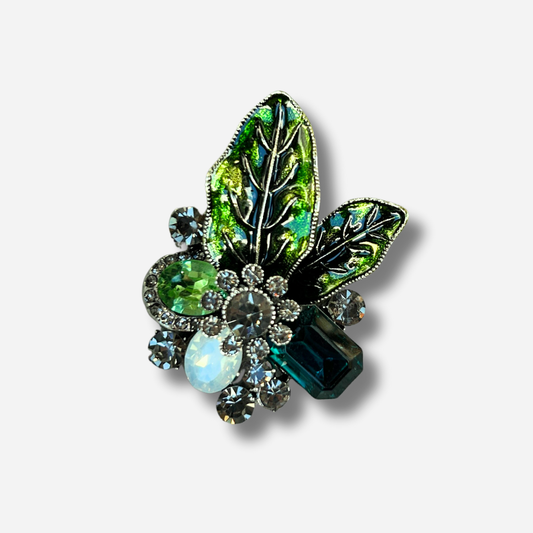 Broche bijou femme feuillage vert pierres et strass