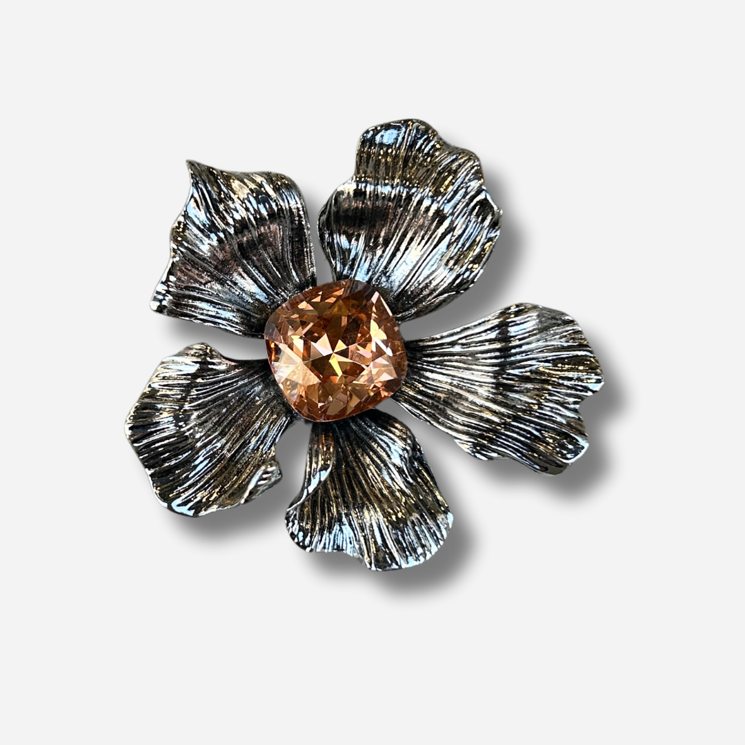 Broche bijou femme fleur argent avec pierre facettée