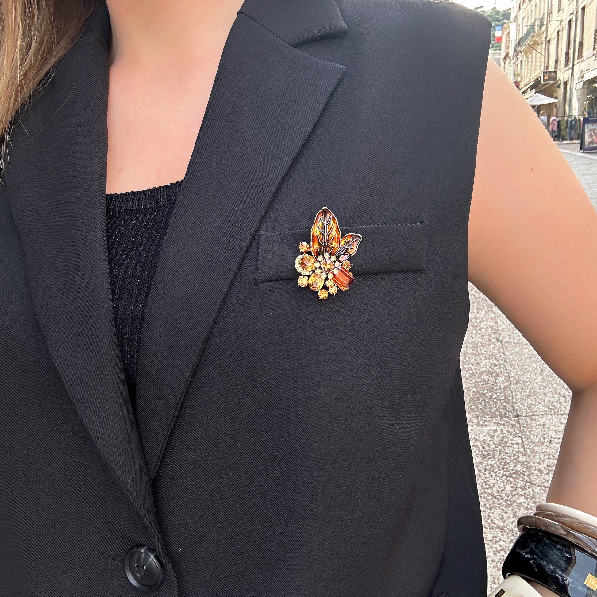 broche-feuille-marron-divinity-sete
