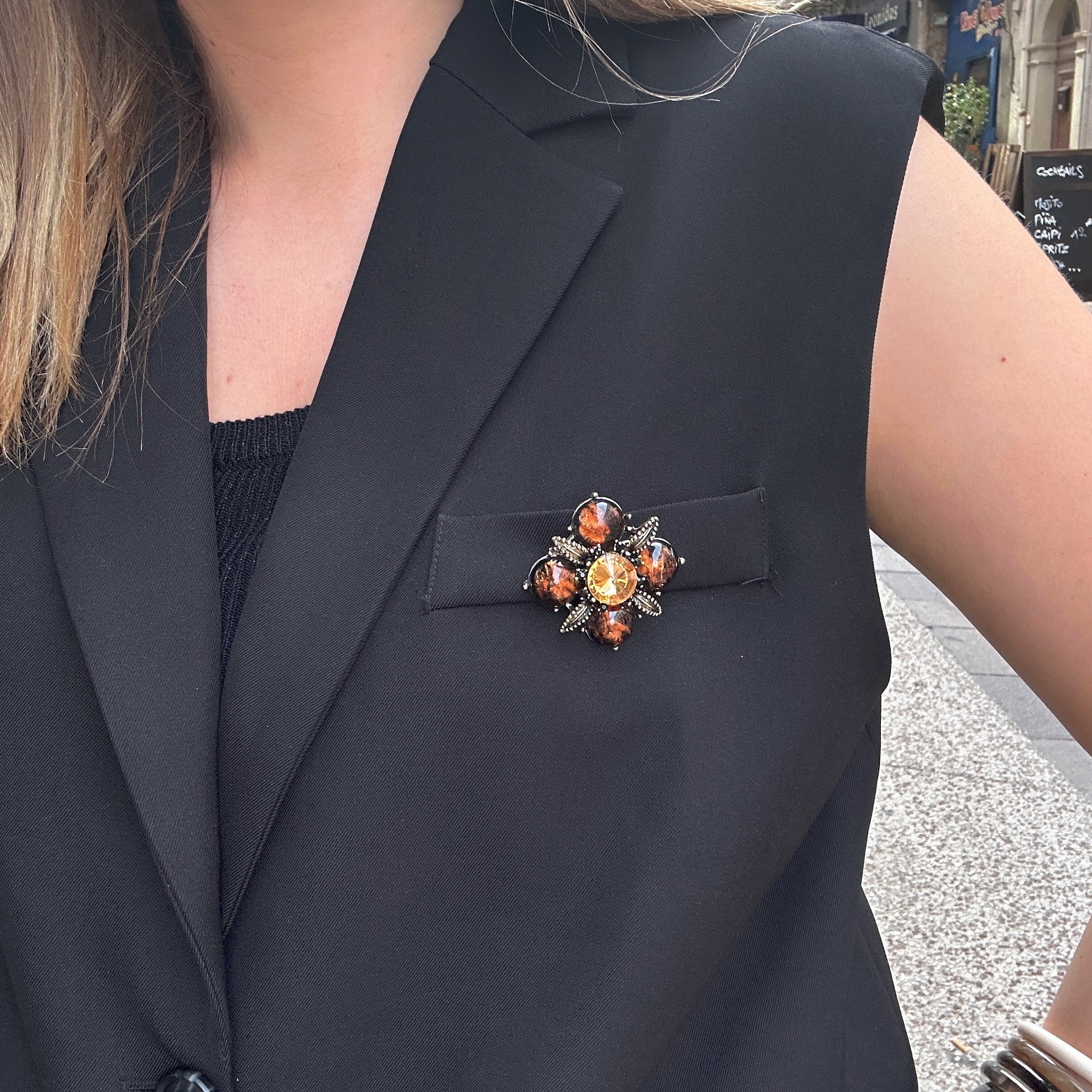 broche-floral-marron-divinity-sete