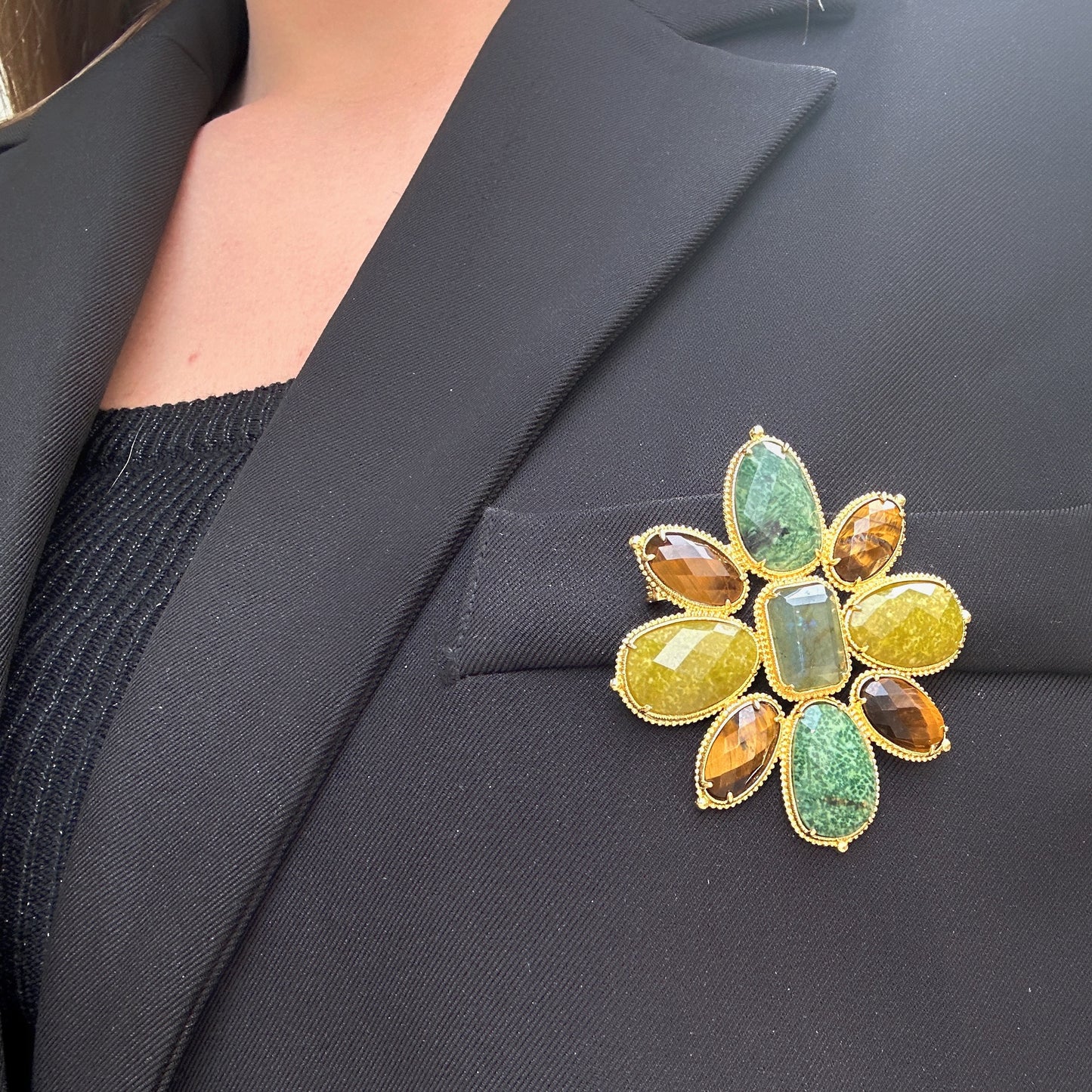 broche-floral-marron-divinity-sete