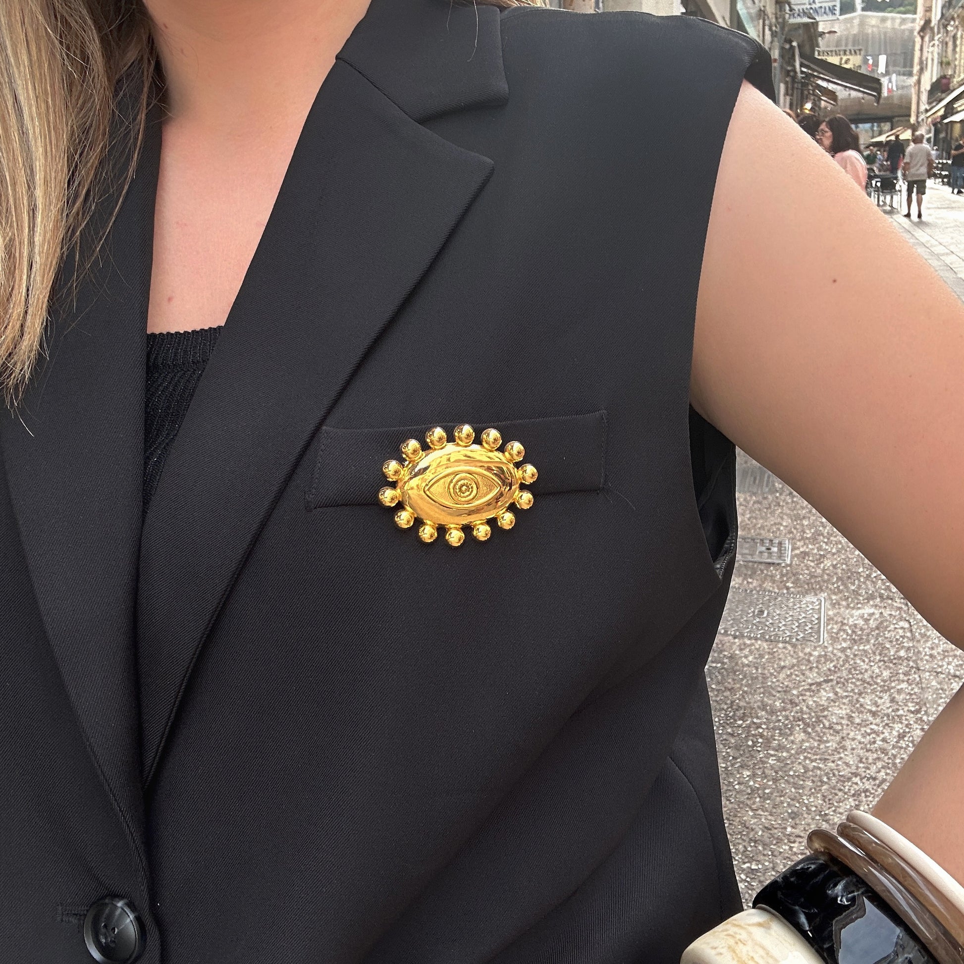 broche-oeil-dore-divinity-sete