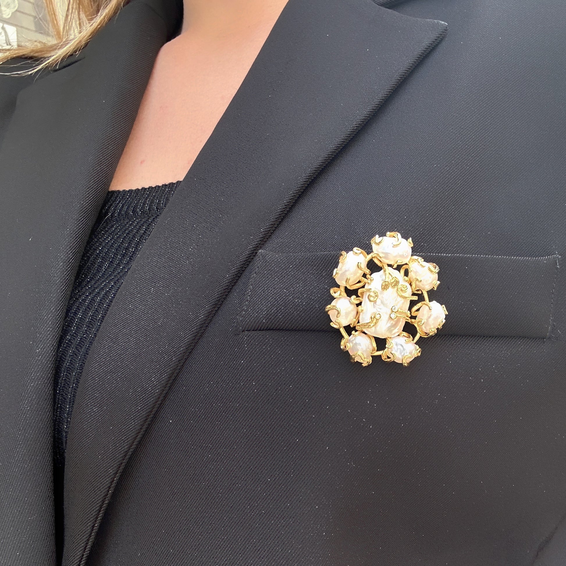 broche-perle-deau-baroque-divinity-sete