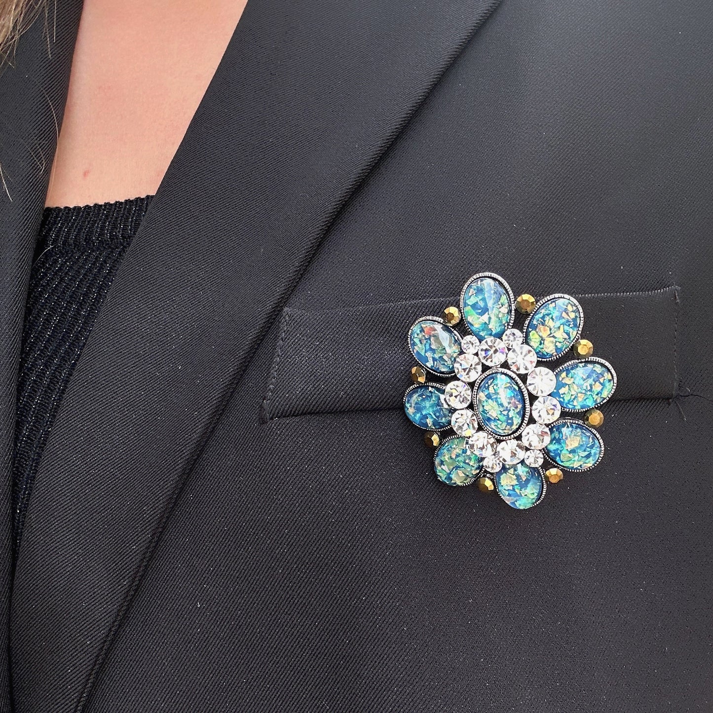 broche-rosace-bleu-divinity-sete