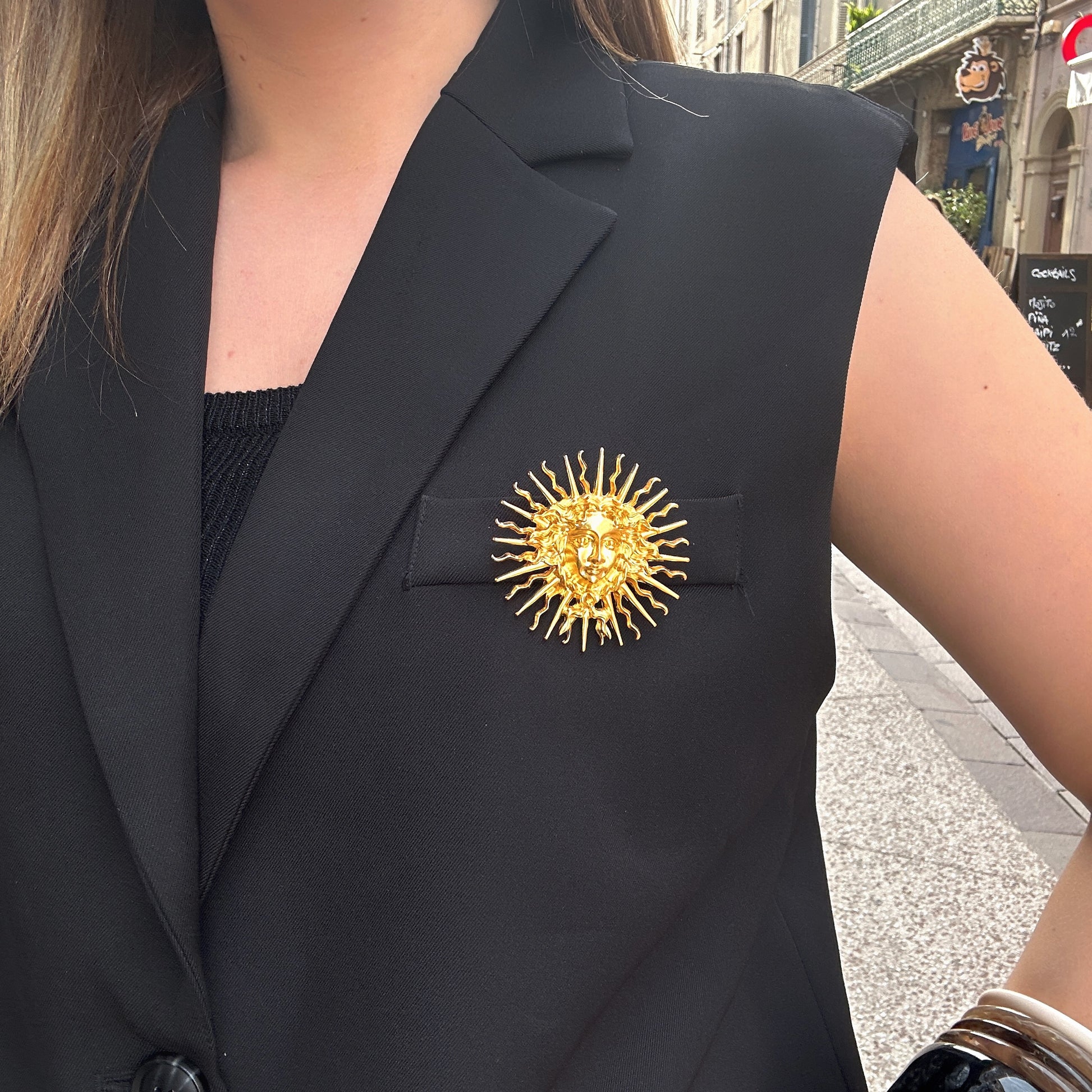 broche-tete-de-soleil-divinity-sete