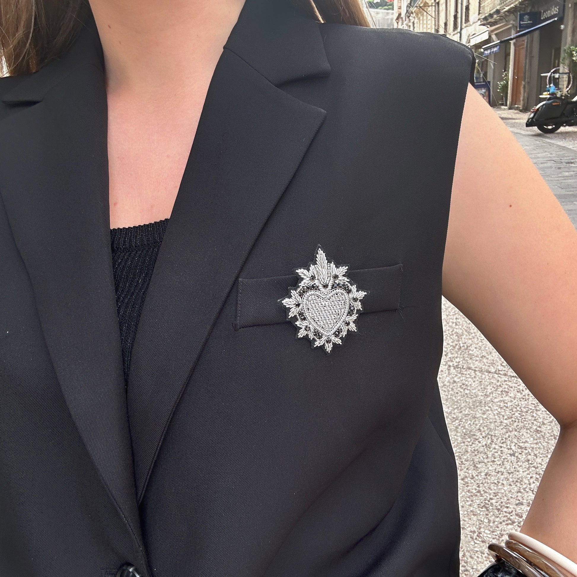 broche-tisse-coeur-argente-divinity-sete
