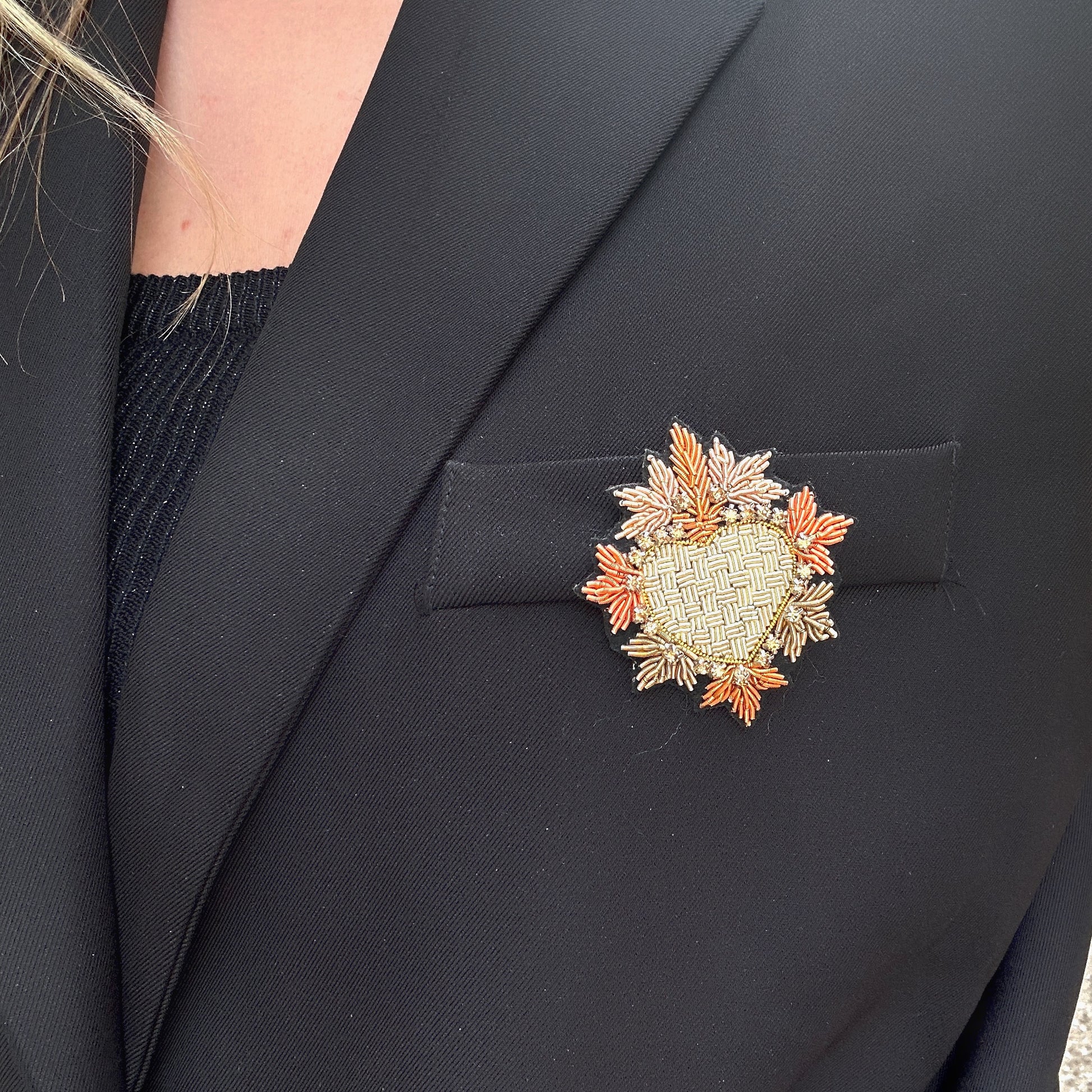 broche-tissu-beige-divinity-sete