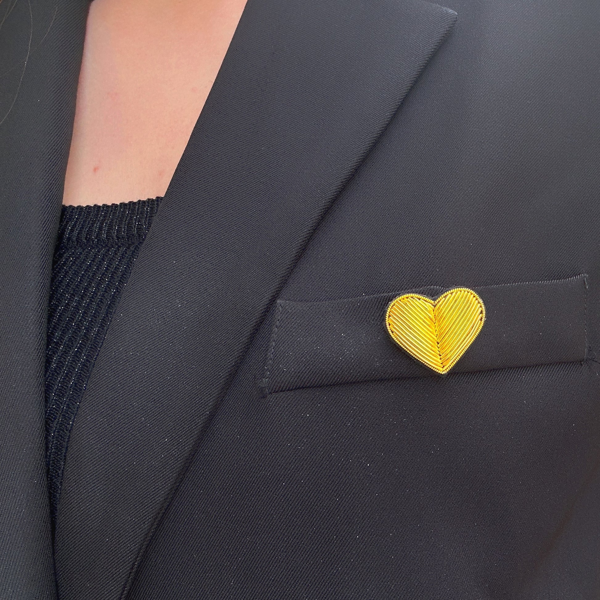 broche-tissu-coeur-dore-divinity-sete