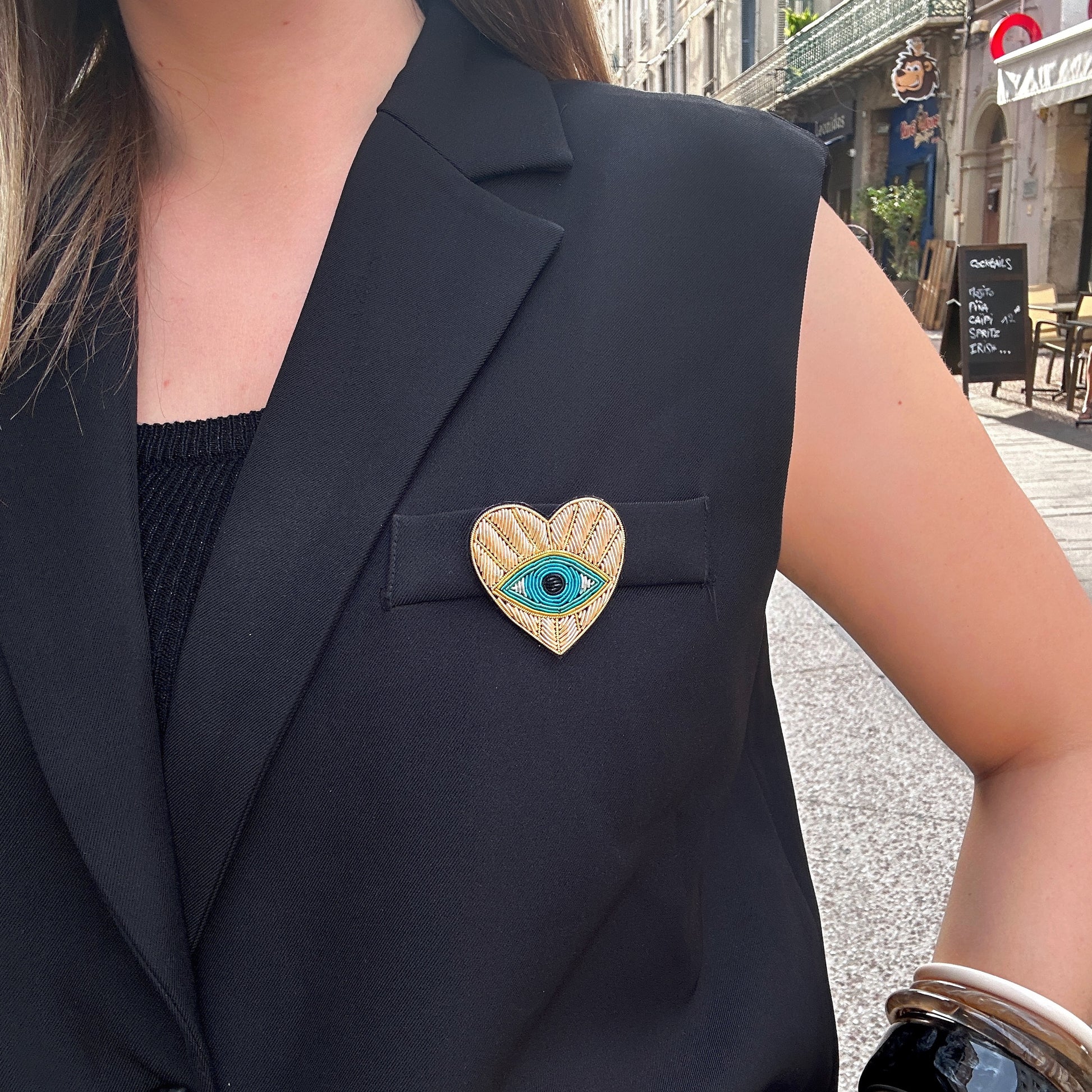 broche-tissu-coeur-oeil-divinity-sete