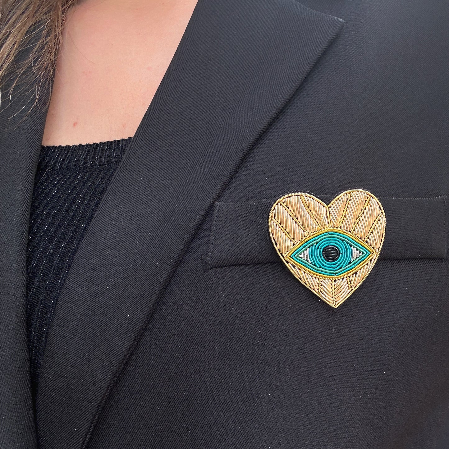 broche-tissu-coeur-oeil-divinity-sete