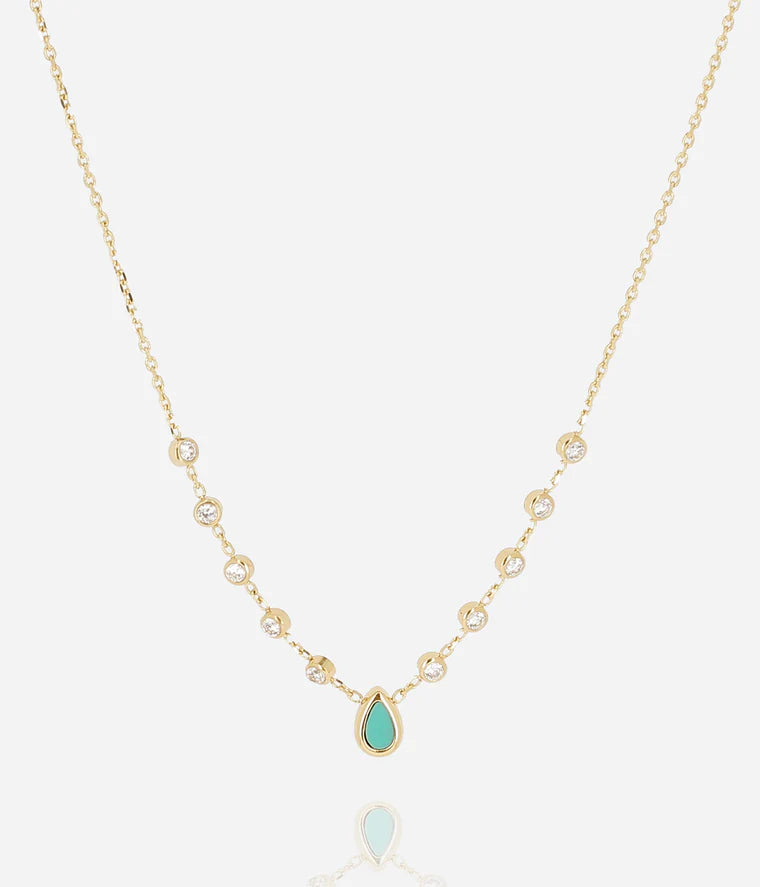 Détail du pendentif goutte du collier Adrano Zag