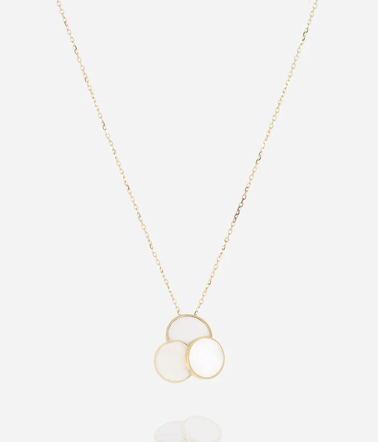 Collier Anouk Zag doré pendentif triple nacre ronde
