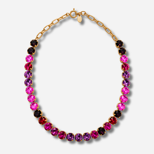 Collier Ava Orchidée Crézus avec cristaux Swarovski rose fuchsia, violets, rouges et sombres, sertissage doré et chaîne à maillons – Divinity Sète