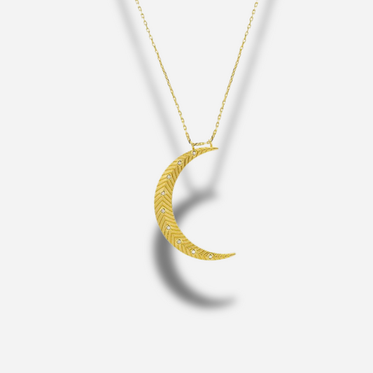 Collier Big Moon Mya Bay avec grand pendentif lune doré serti de cristaux