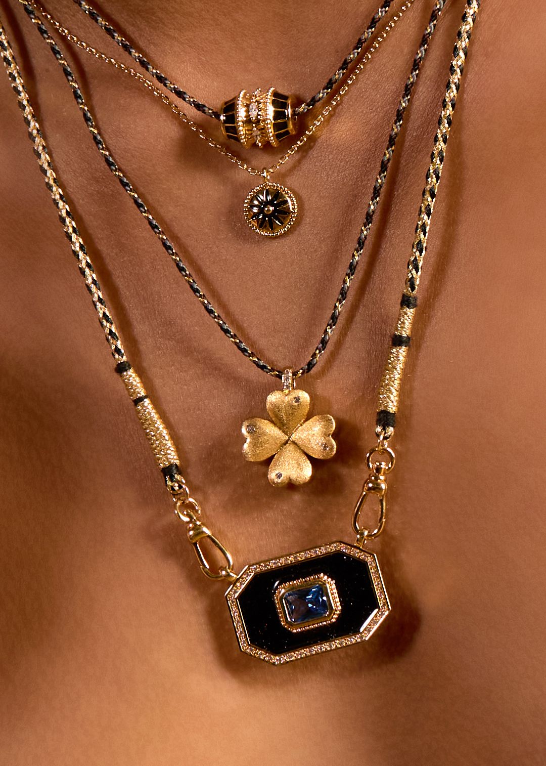 collier-black-shiny-yucatan-myabay-divinity-sete