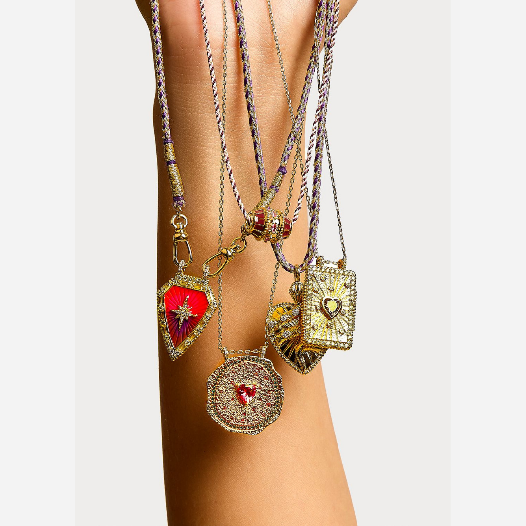 collier-burgundy-talisman-mya-bay