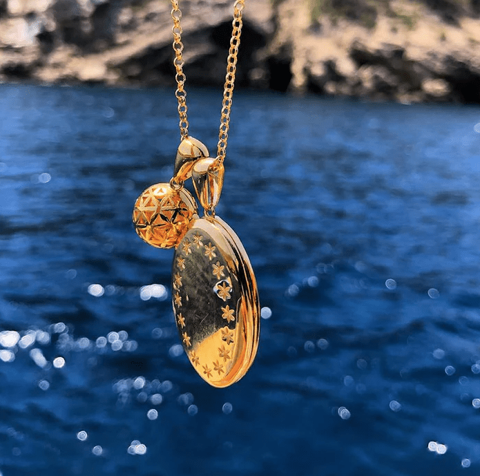 collier-coffret-moyen-médaillon-les-félicités