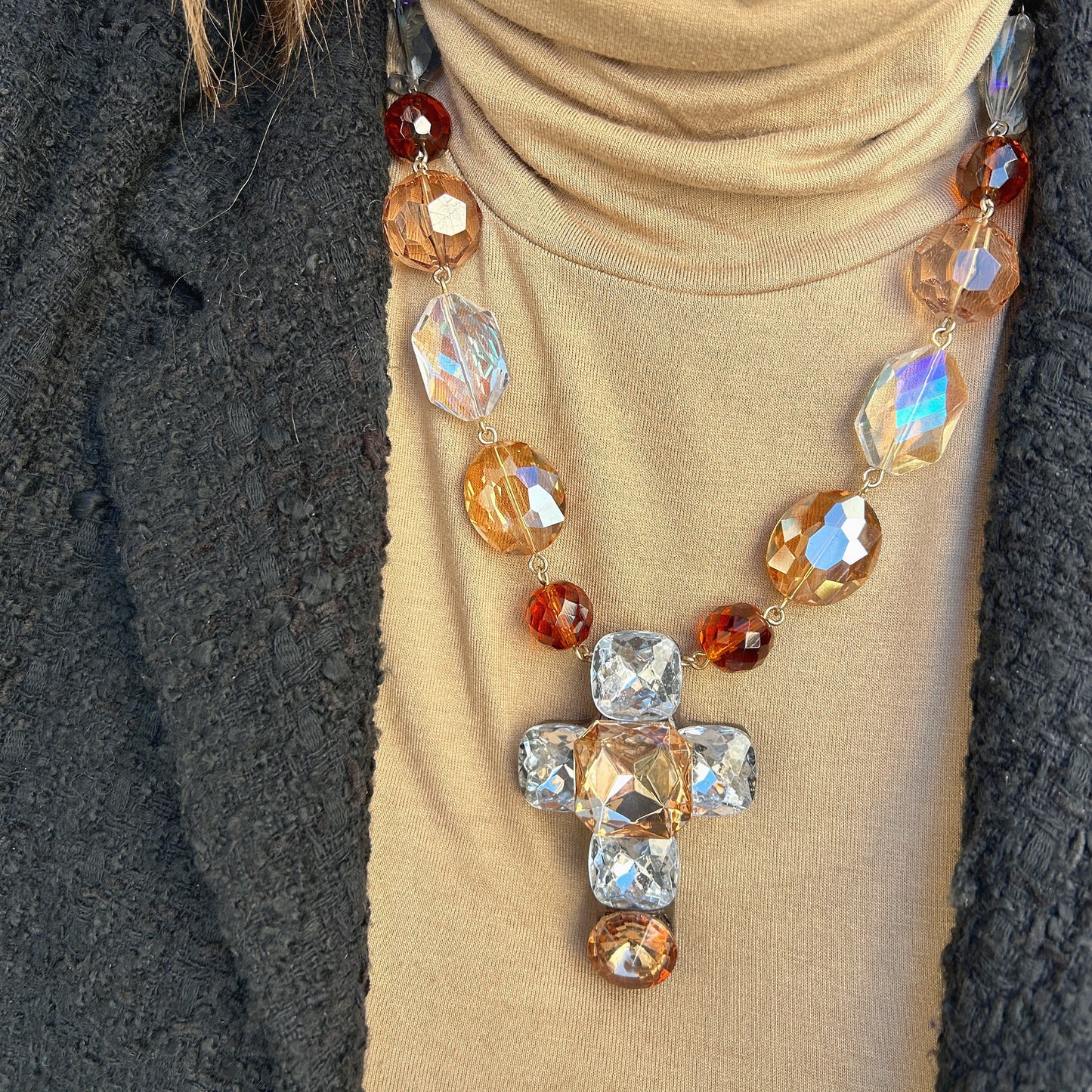 collier-croix-marron-francine-bramli-divinity-sete