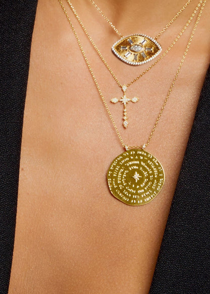 Collier Diwali Empreinte Mya Bay porté en accumulation