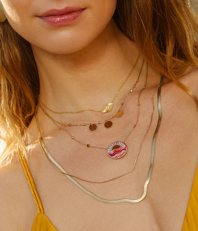 Collier Erone Zag porté en accumulation
