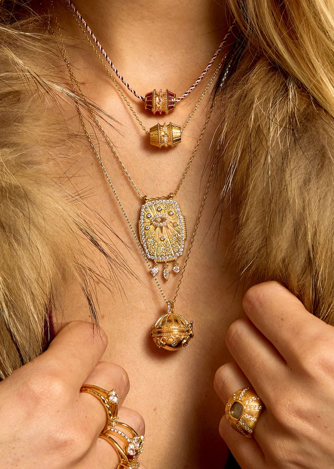 Collier Gold Protection Mya Bay