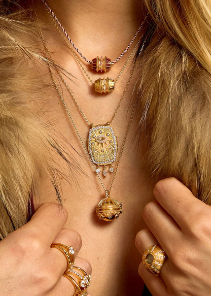 Collier Gold Protection Mya Bay