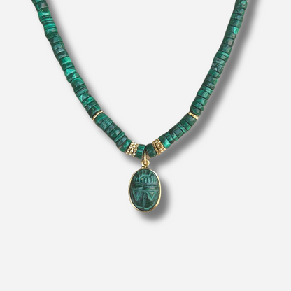 collier-heishi-scarabee-malachite-aufildelo-divinity-sete