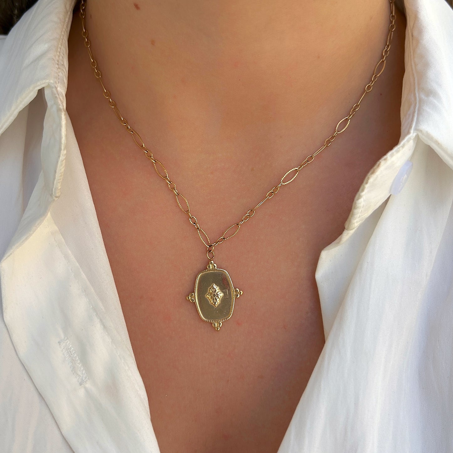 collier-ikita-soldes-divinity-sete