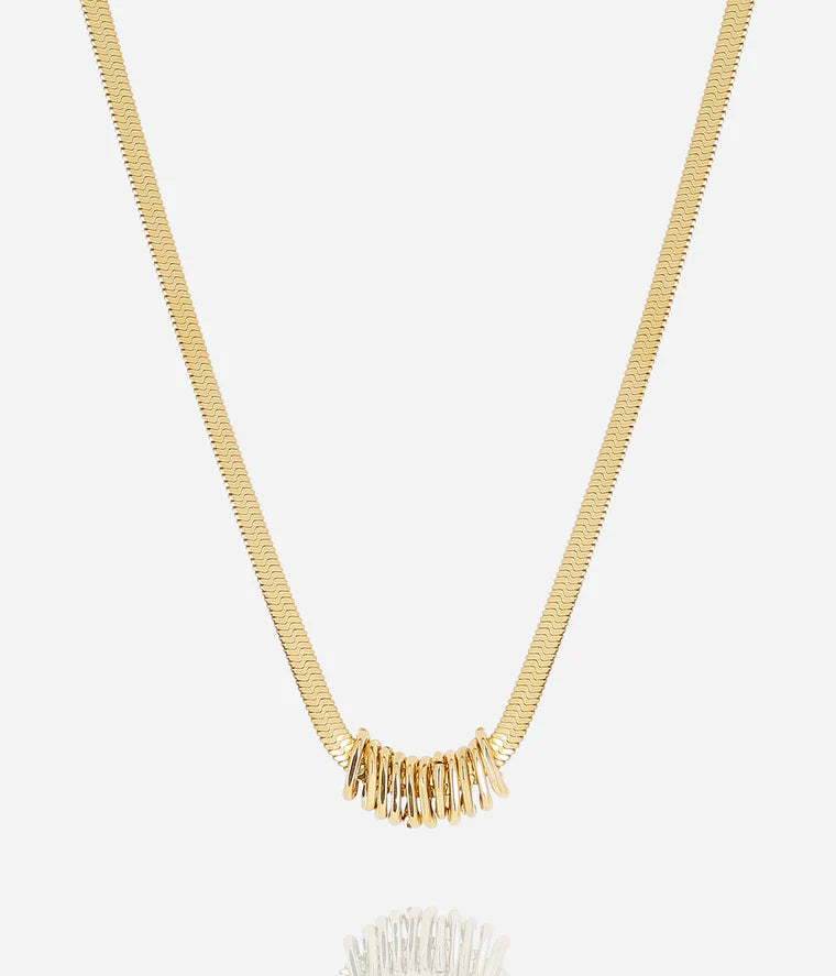 Collier Luis Zag doré maille plate anneaux centraux