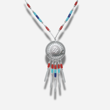Collier N914 GM Harpo en argent massif avec pendentif Concha gravé, pampilles argentées et perles multicolores fabriqué à la main aux États-Unis.