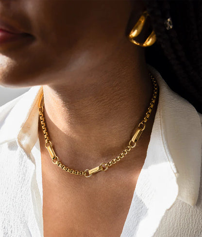 Collier Nobu ZAG chaîne dorée maillons larges acier inoxydable femme Divinity Sète