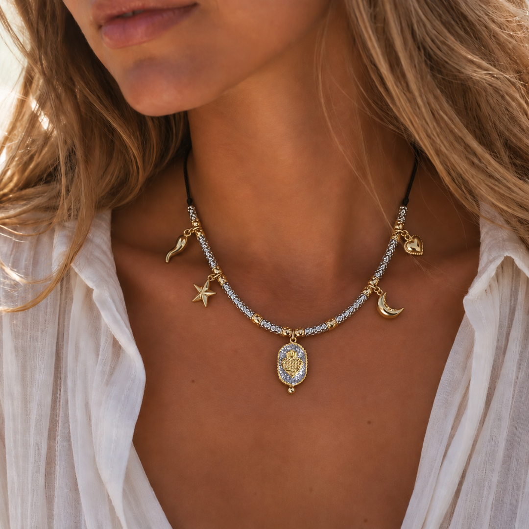 Collier Palombaggia Ex-Voto Argent Amadrina avec cœur sacré doré sur fond argent pailleté