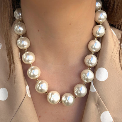 Collier perles nacrées S Francine Bramli Paris collier court élégant