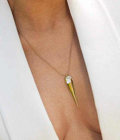 Collier Phileas ZAG pendentif pointe dorée avec pierre zircon femme Divinity Sète