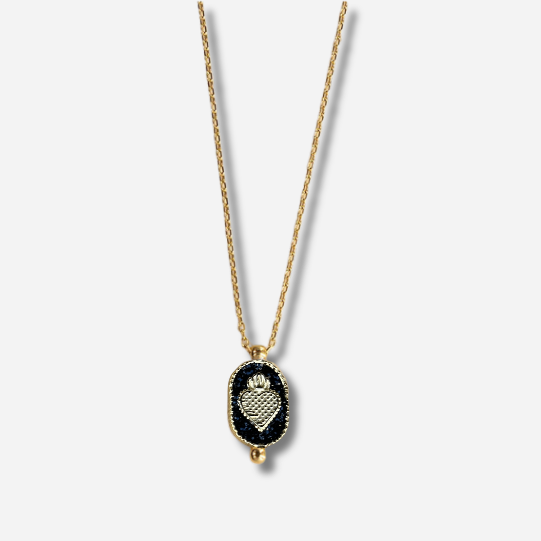 Collier Santa Giulia Ex-Voto Noir Amadrina Corse avec cœur sacré doré et paillettes noires

