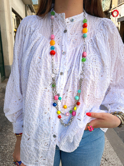 Collier long coloré argent Francine Bramli Paris porté